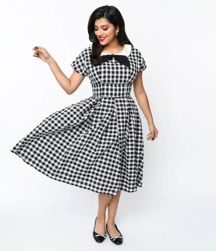 1950s White and Black Gingham Swing Dress Dresses Unique Vintage Pocket Dresses 1950s White and Black Gingham Swing Dress Dresses Unique Vintage Pocket Dresses