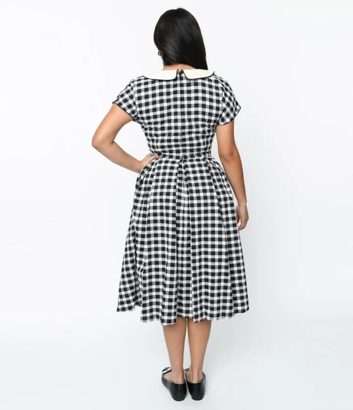 1950s White and Black Gingham Swing Dress Dresses Unique Vintage Pocket Dresses