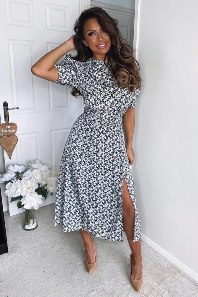 AX Paris Cream Daisy Print Pleat Sleeve Midi Dress Wedding Guest Dresses