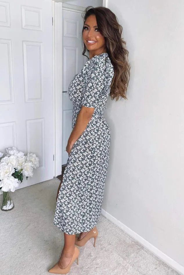 AX Paris Cream Daisy Print Pleat Sleeve Midi Dress Wedding Guest Dresses