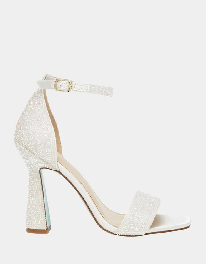 Betsey Johnson Women DANI IVORY Ivory
