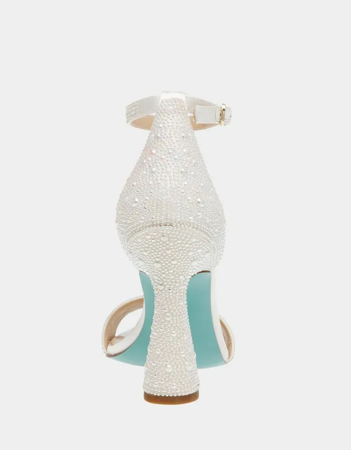 Betsey Johnson Women DANI IVORY Ivory