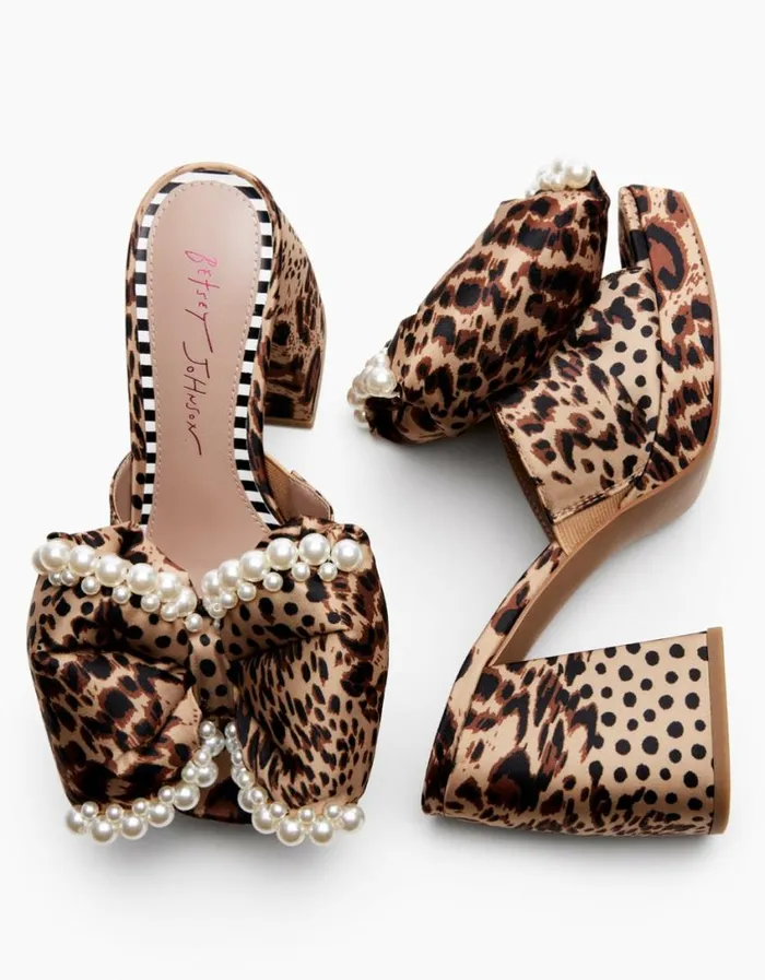 Betsey Johnson Women MACCIE LEOPARD Leopard