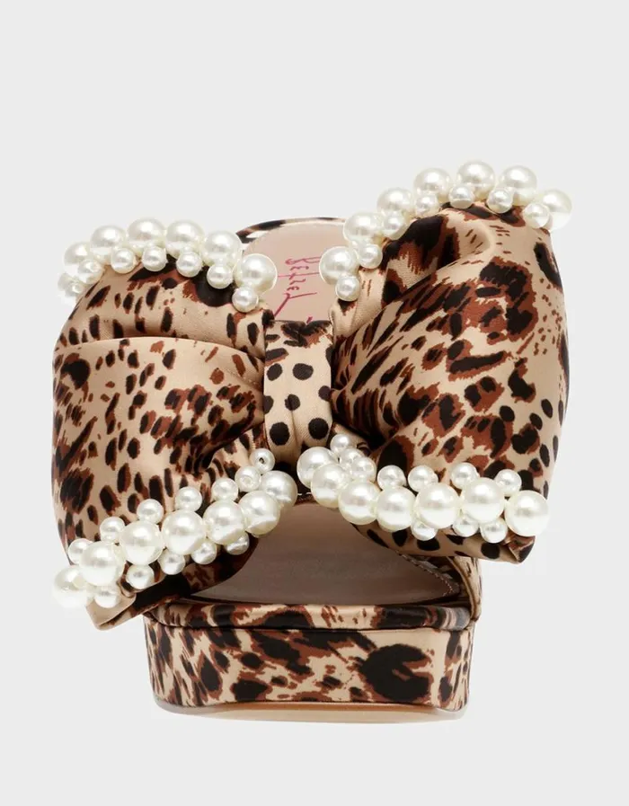 Betsey Johnson Women MACCIE LEOPARD Leopard