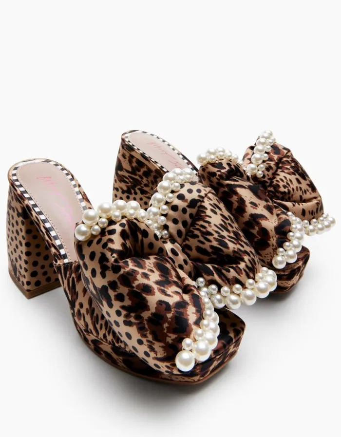 Betsey Johnson Women MACCIE LEOPARD Leopard