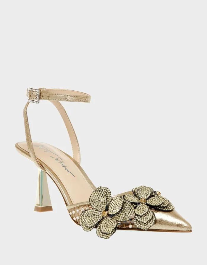 Betsey Johnson Women SOFYA GOLD Gold