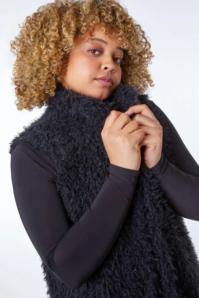 Black Curve Textured Faux Fur Gilet Women Roman Jackets