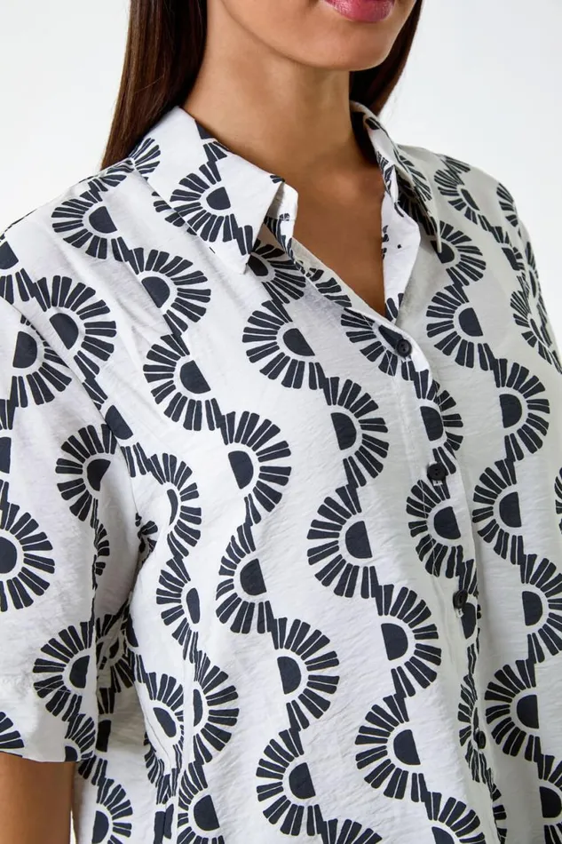 Black Geometric Print Button Shirt Women Roman Tops