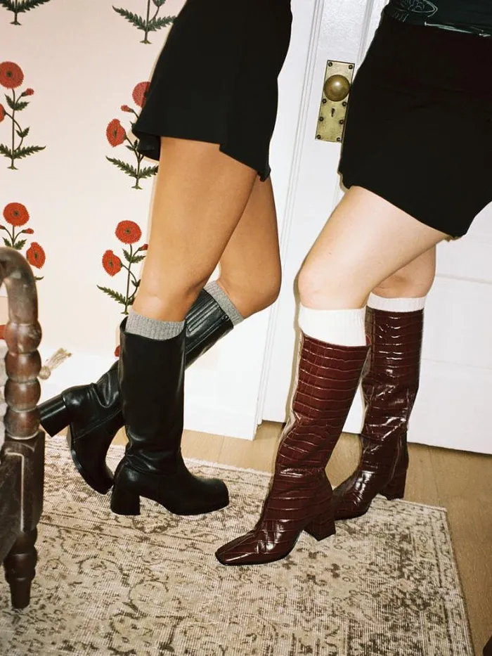 Boots Shop Lisa Says Gah TGIF Croc Boot