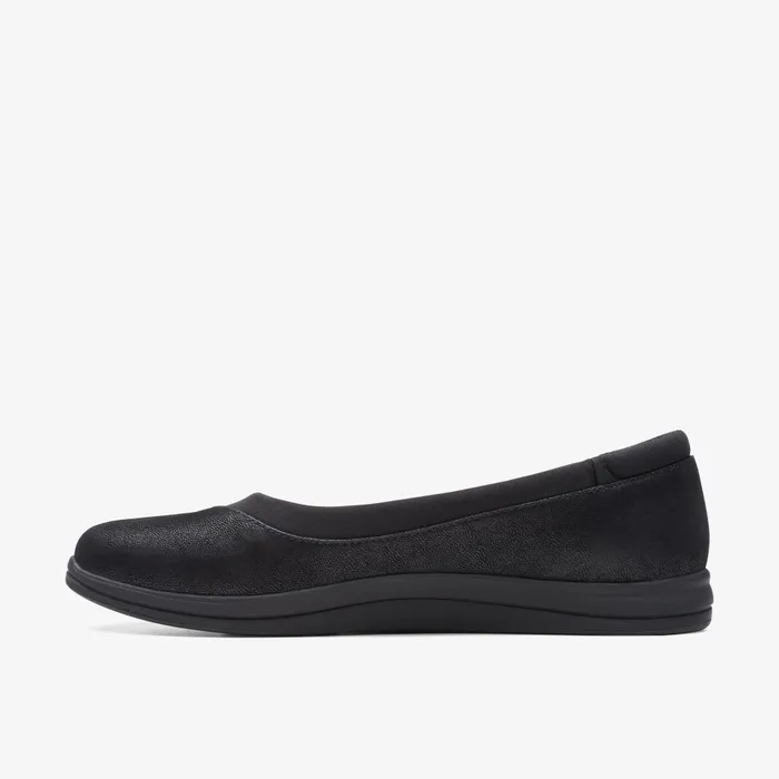 Breeze Ayla Black Women Clarks Flats