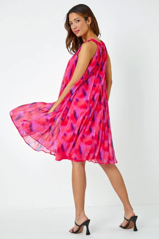 Cerise High Neck Abstract Pleated Swing Dress Women Roman Dresses