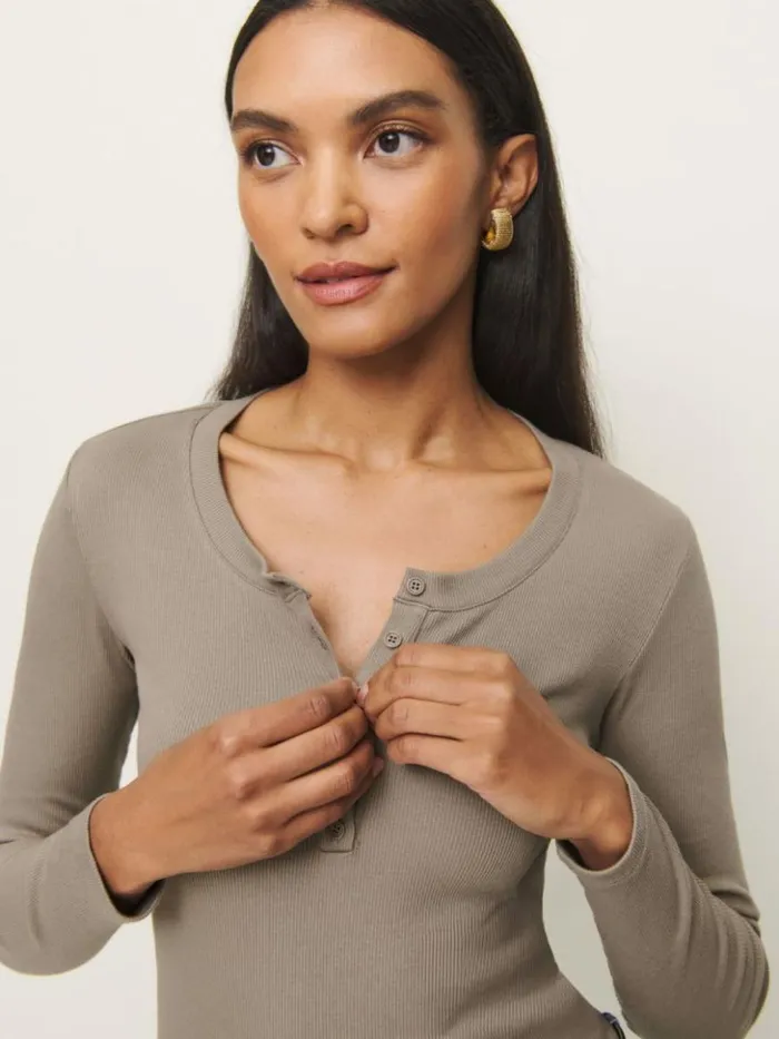 Clothing The Reformation Jayden Long Sleeve Henley Tee Taupe