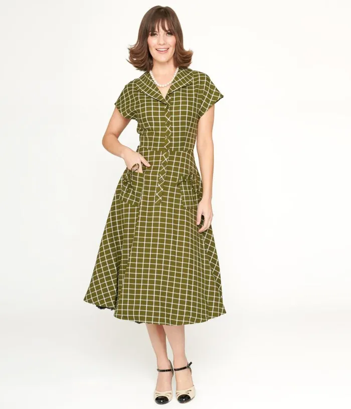 Collectif Green and White Checked Liza Acres Swing Dress Dresses Unique Vintage Pocket Dresses