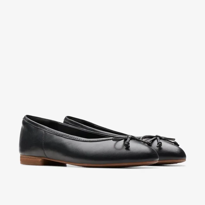 Fawna Lily Black Leather Women Clarks Flats