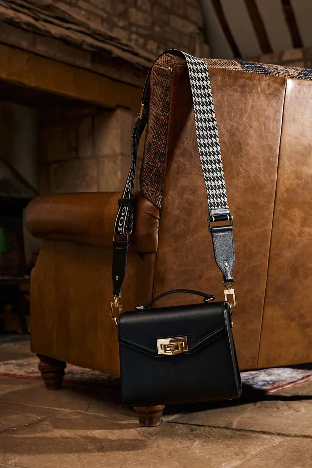 Holland Cooper Abbot Bag Strap Ecru Houndstooth Women Bags Holland Cooper Abbot Bag Strap Ecru Houndstooth Women Bags