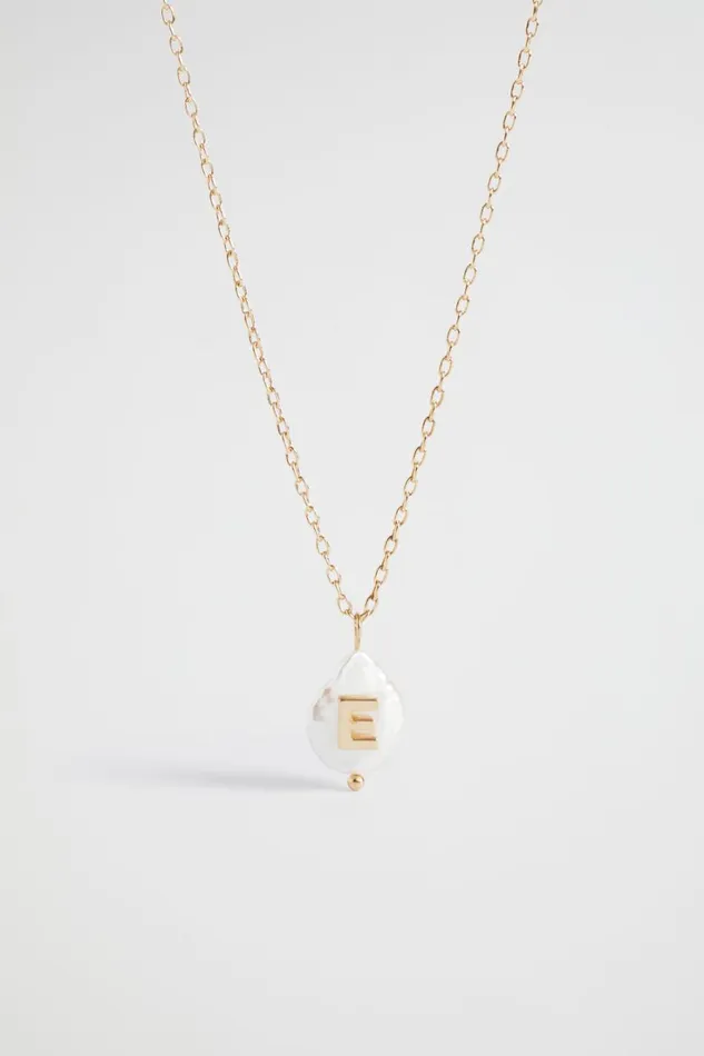 Jewellery Woman Seed Heritage Pearl Alphabet Necklace E
