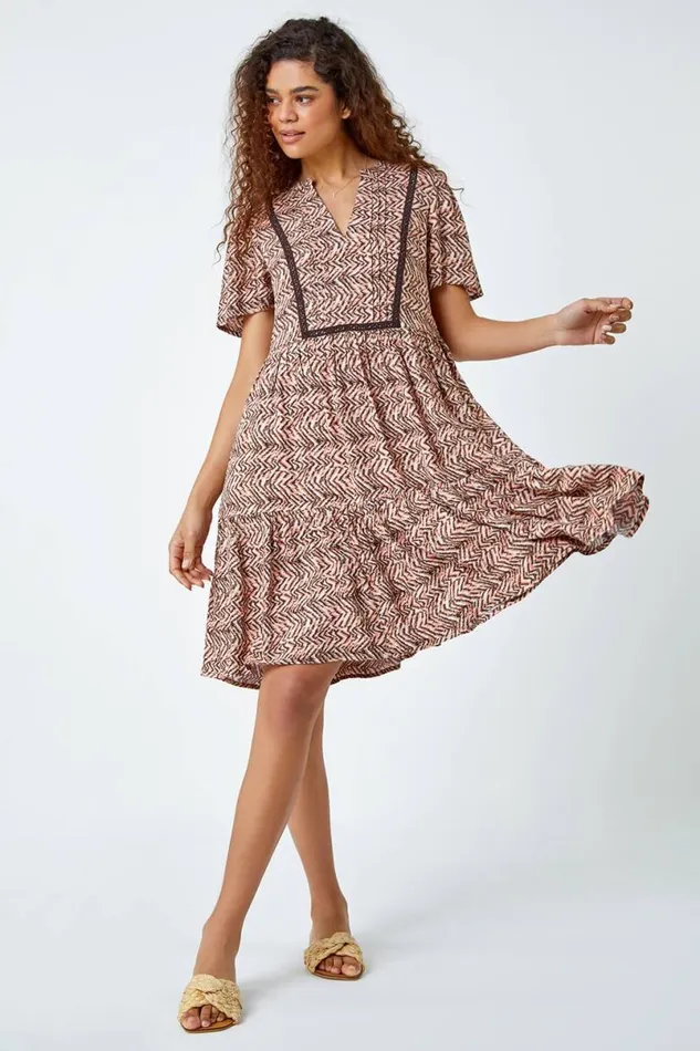 Light Pink Zig Zag Lace Trim Smock Dress Women Roman Dresses