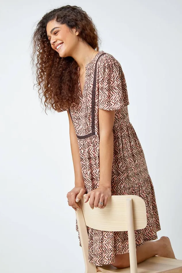 Light Pink Zig Zag Lace Trim Smock Dress Women Roman Dresses