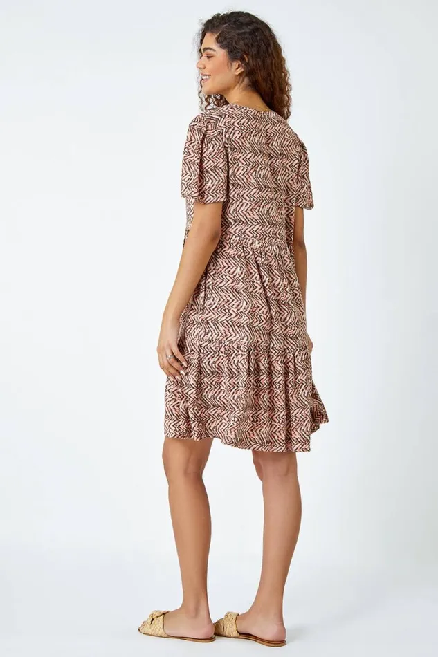 Light Pink Zig Zag Lace Trim Smock Dress Women Roman Dresses