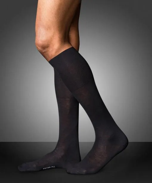 Men No 6 Finest Merino and Silk Men Kneehigh Socks Black FALKE Knee High Socks