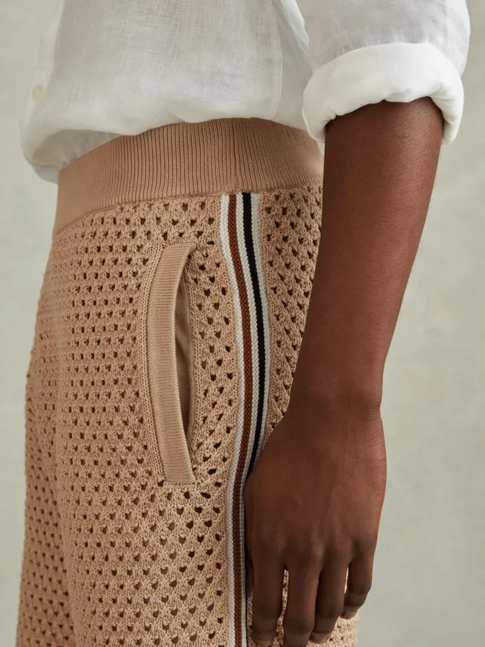 Men Reiss Shorts Creek Cotton Blend Crochet Drawstring Shorts Soft Taupe