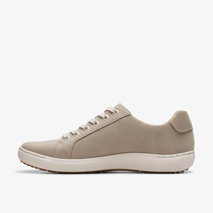Nalle Lace Stone Nubuck Women Clarks Sneakers