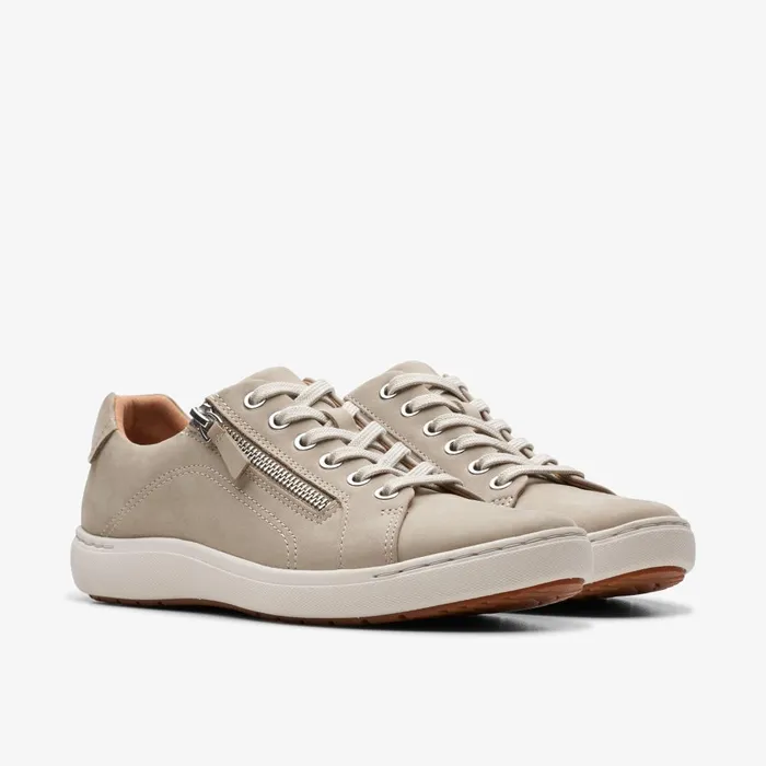 Nalle Lace Stone Nubuck Women Clarks Sneakers