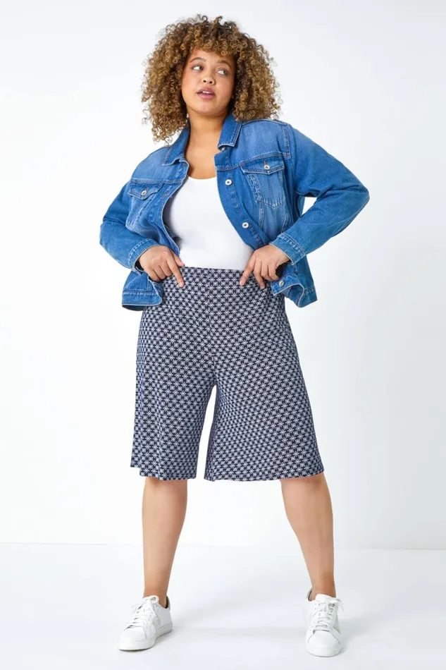 Navy Curve Geometric Elastic Waist Stretch Shorts Women Roman Shorts