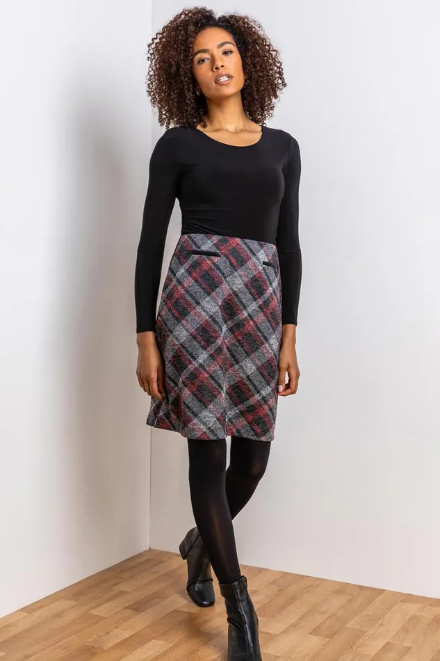 Red Check Print Textured Elastic Waist Skirt Women Roman Skirts