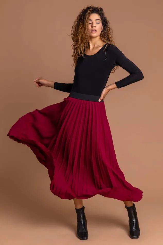 Red Pleated Maxi Skirt Women Roman Skirts