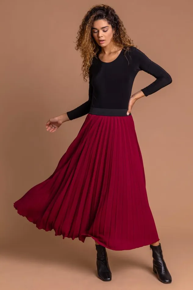 Red Pleated Maxi Skirt Women Roman Skirts