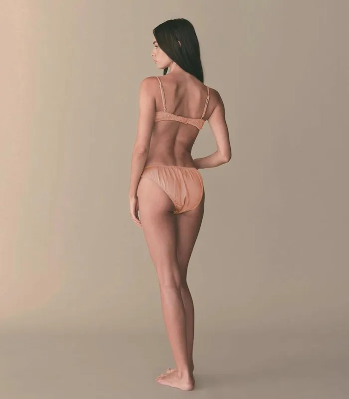 Shop LOLA BRIEF Sunset DEN Den Delicates