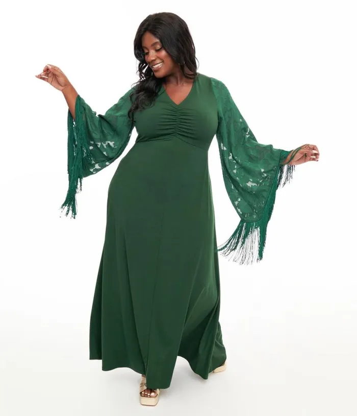 Smak Parlour Plus Size 1970s Green Fringe Sleeve Maxi Dress Dresses Unique Vintage Maxi