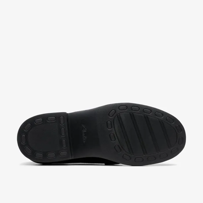 SPLEND PENNY Black Leather Women Clarks Loafers and Oxfords