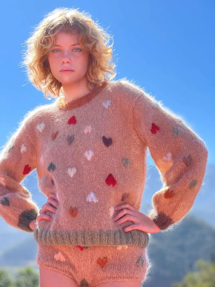 Sweaters Women Rose Carmine SWEATER MON AMOUR BEIGE