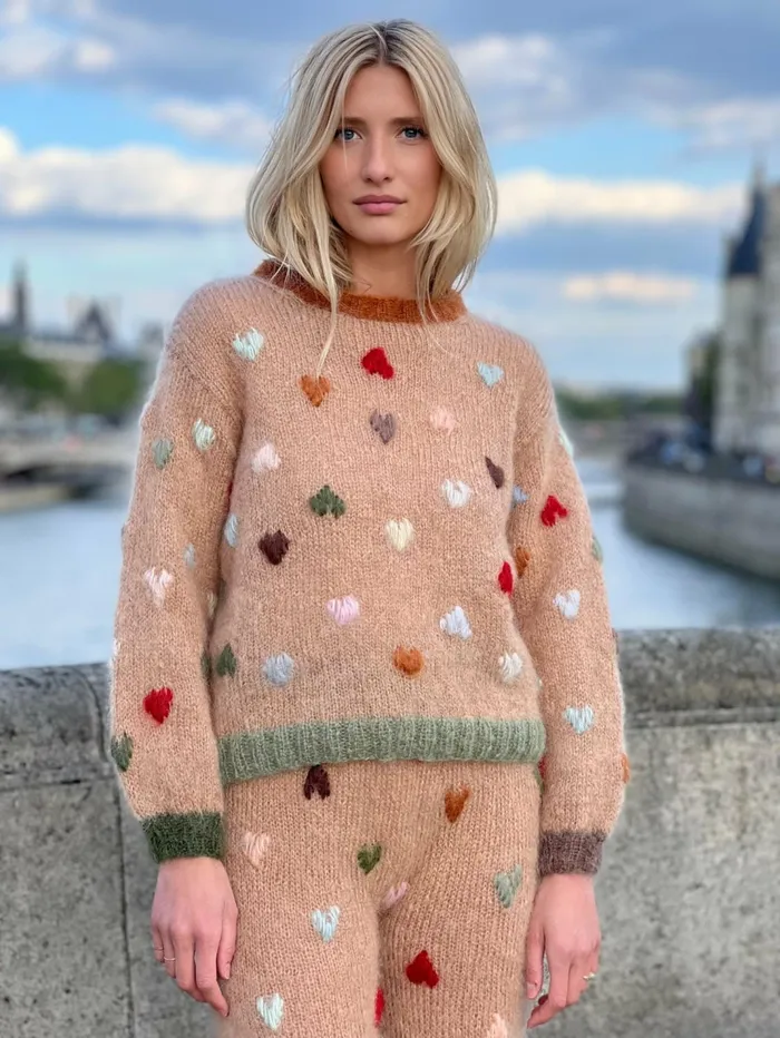 Sweaters Women Rose Carmine SWEATER MON AMOUR BEIGE