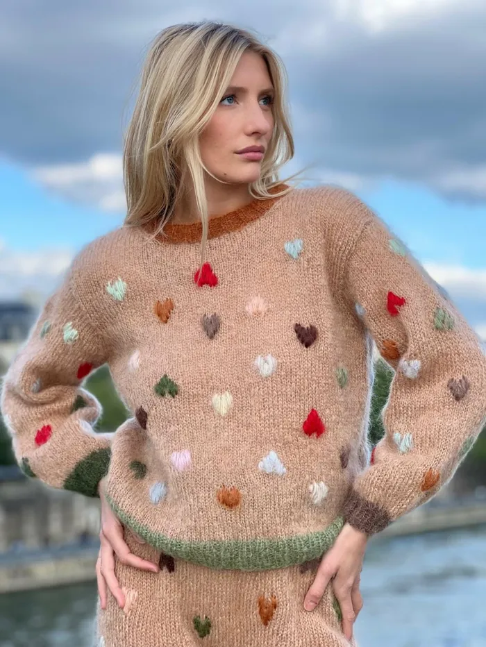 Sweaters Women Rose Carmine SWEATER MON AMOUR BEIGE