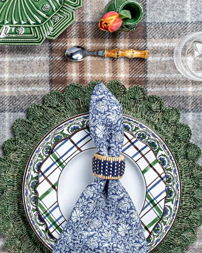 Tabletop Shop Veronica Beard Floral Lace Linen Navy Napkin Set Of 4 Navy