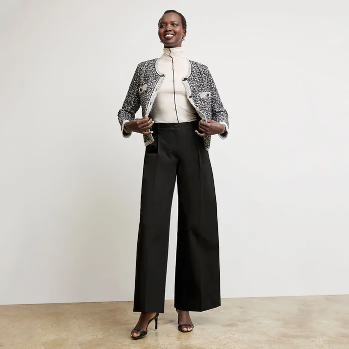 The Evangeline Lady Jardigan 8211 Boucle Tweed Jardigan BlackIvory Jackets M M LaFleur Women