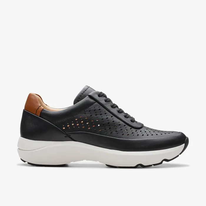 TIVOLI GRACE Black Leather Women Clarks Sneakers