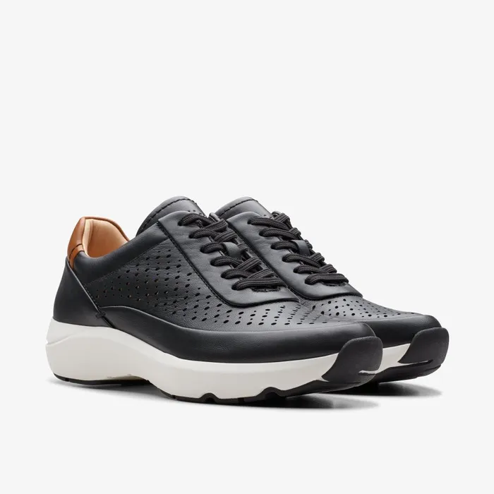 TIVOLI GRACE Black Leather Women Clarks Sneakers