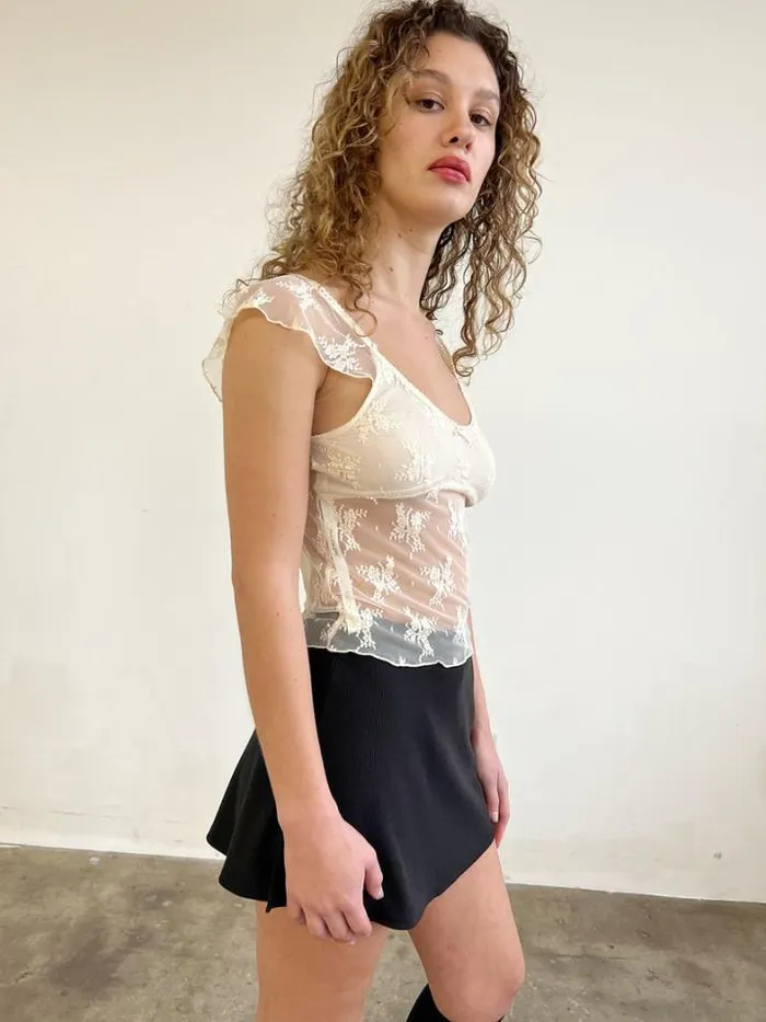 Tops Shop Lisa Says Gah Floral Lace Flutter Sleeve Top