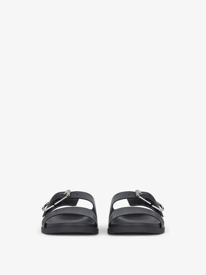 Voyou Flat Sandals In Grained Leather Black Men Givenchy Slides and Sandals