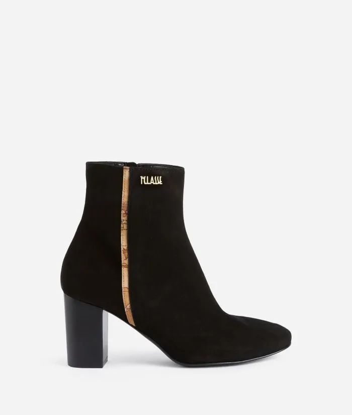 Woman Boots and Booties Alviero Martini Suede Ankle Boots With 1 Classe Logo Black Woman Boots and Booties Alviero Martini Suede Ankle Boots With 1 Classe Logo Black