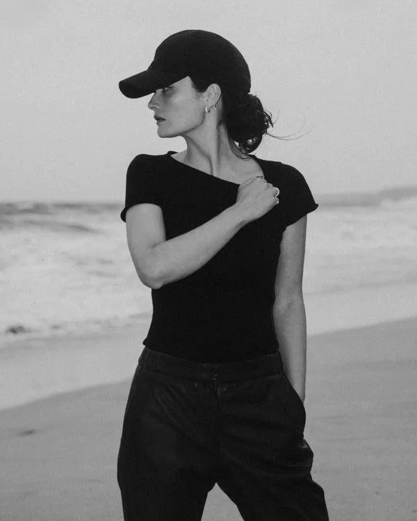 Women The Peony Lim Ultimate TeeIn Black Black NPeal Tops and Tshirts