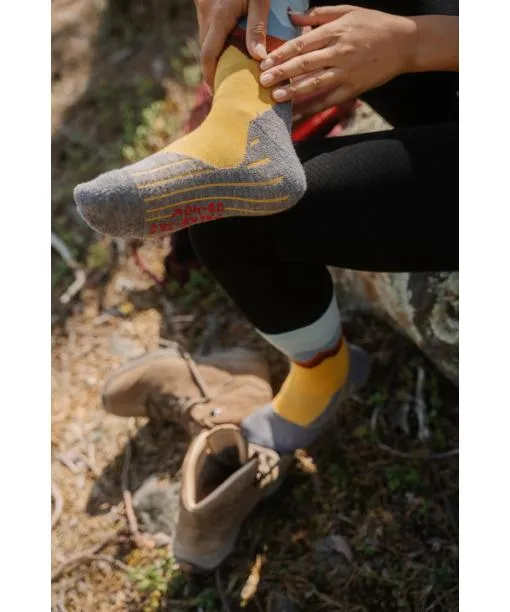 Women TK2 Explore Women Trekking Socks Cranberry FALKE Hiking Socks