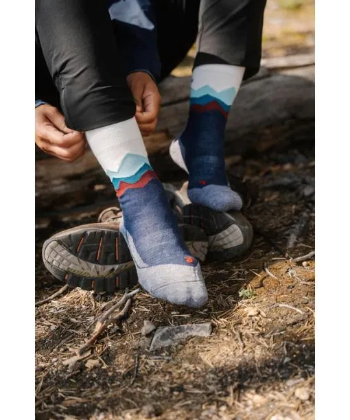 Women TK2 Explore Women Trekking Socks Cranberry FALKE Hiking Socks