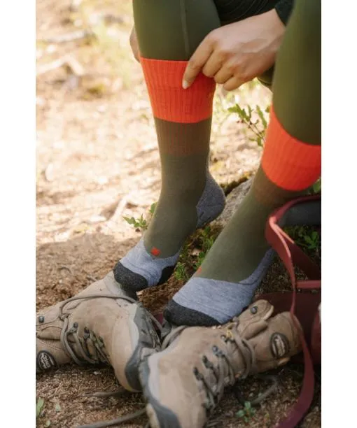 Women TK2 Explore Women Trekking Socks Ruby FALKE Hiking Socks